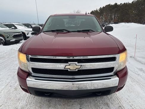 Used 2007 Chevrolet Silverado 1500 LT w/ 2LT Audio Package image 3