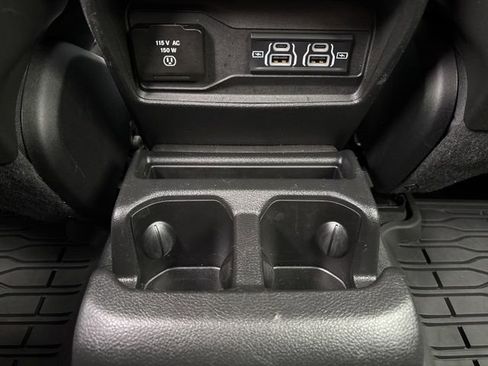 Used 2023 Jeep Grand Cherokee L Limited AWD/4WD image 36