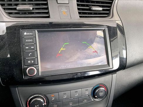 Used 2019 Nissan Sentra S image 30