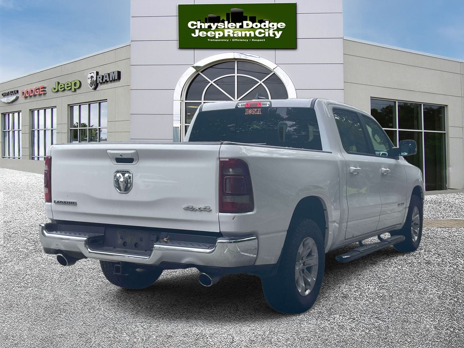 Used 2023 RAM 1500 Laramie AWD/4WD image 7