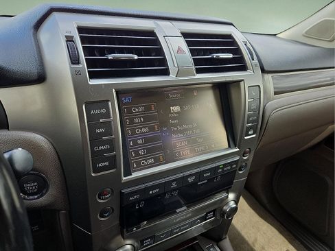 Used 2016 Lexus GX 460 w/ Premium Package image 16