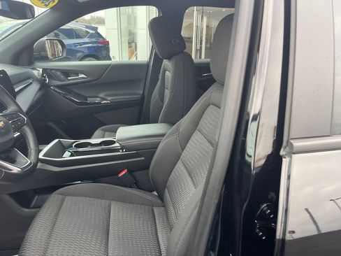 Used 2025 Chevrolet Equinox LT image 19