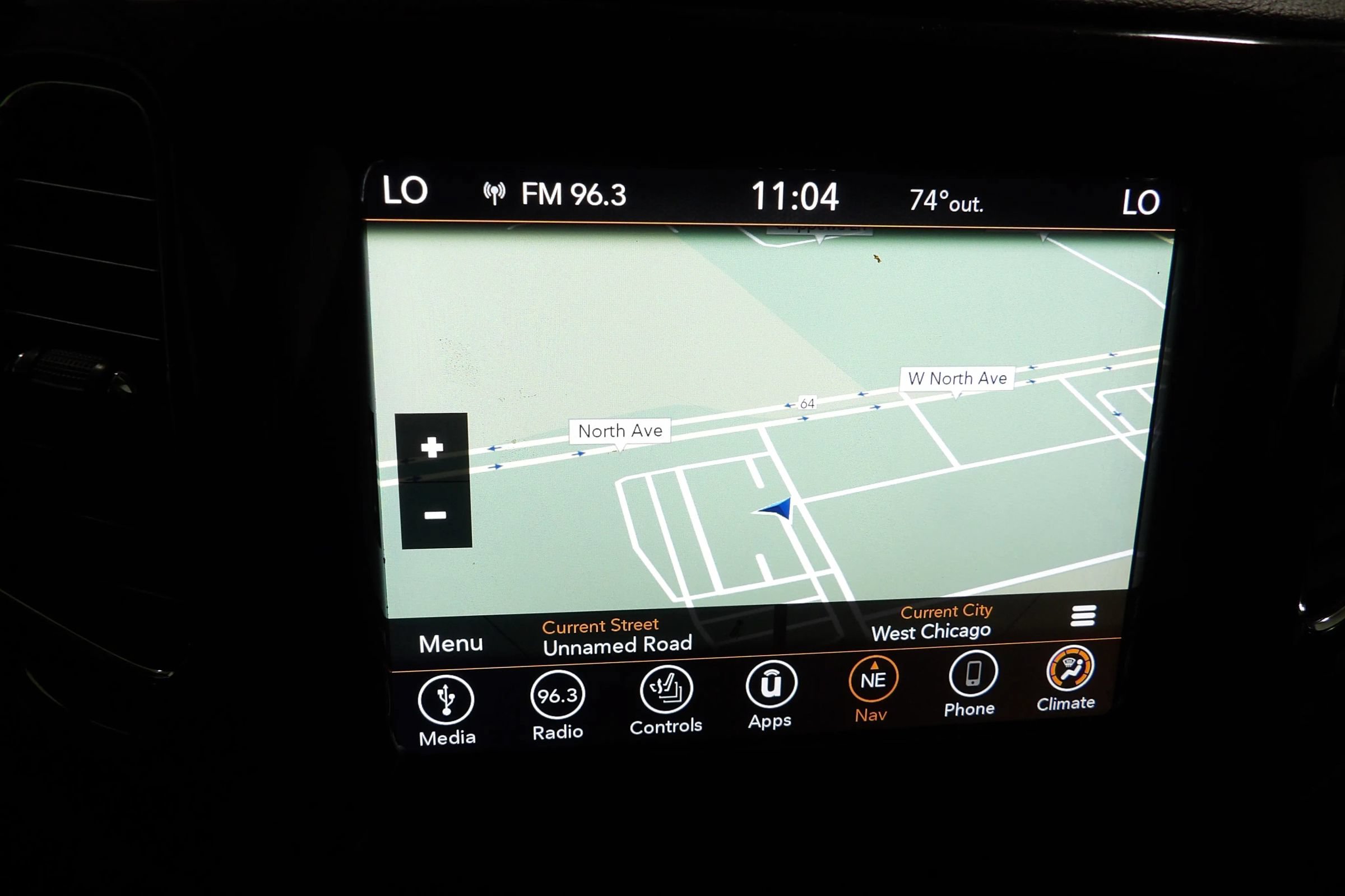 Used 2018 Jeep Compass Limited w/ Navigation Group FWD image 16