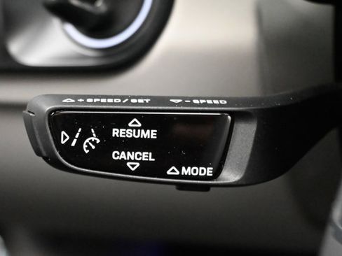 Used 2022 Porsche Cayenne S image 68