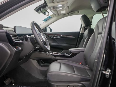 Used 2024 Buick Envision Preferred image 18