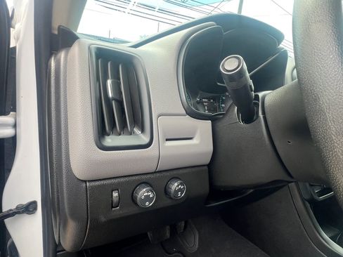 Used 2019 Chevrolet Colorado W/T w/ WT Convenience Package image 13