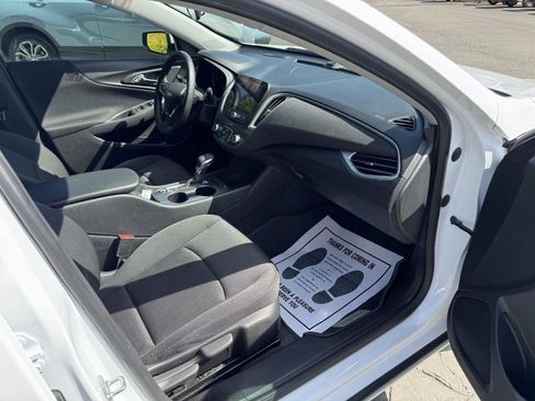 Used 2024 Chevrolet Malibu RS w/ LPO, Floor Liner Package FWD image 14