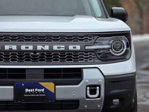 Used 2025 Ford Bronco Sport Badlands image 3
