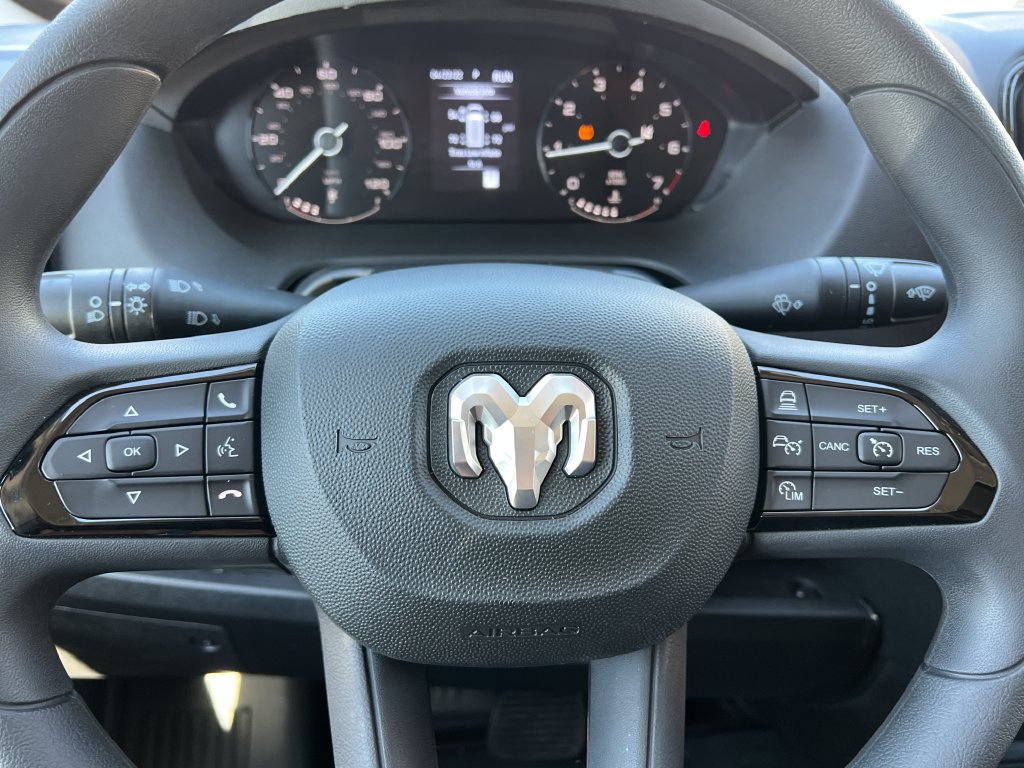 New 2026 RAM ProMaster 2500 w/ Crew Van Package FWD image 19