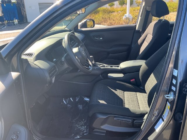 Certified 2024 Honda HR-V LX image 9