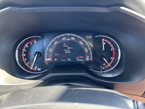 Used 2024 Toyota RAV4 LE image 22