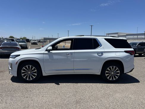 Used 2023 Chevrolet Traverse Premier w/ LPO, Floor Liner Package FWD image 2