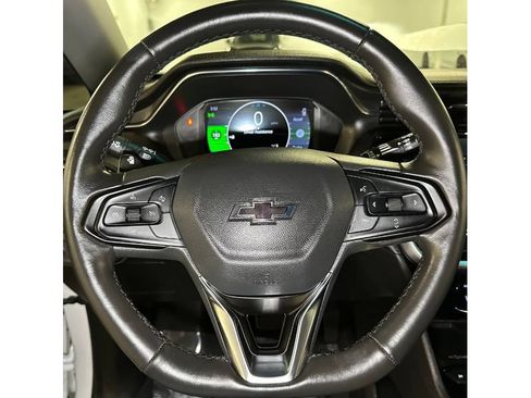Used 2023 Chevrolet Bolt LT w/ Infotainment Package FWD image 24