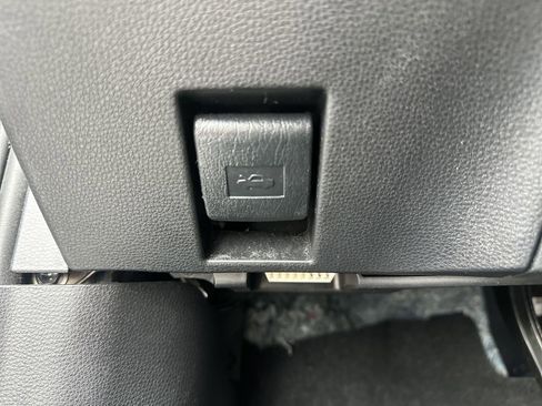 Used 2022 Toyota Corolla LE image 20