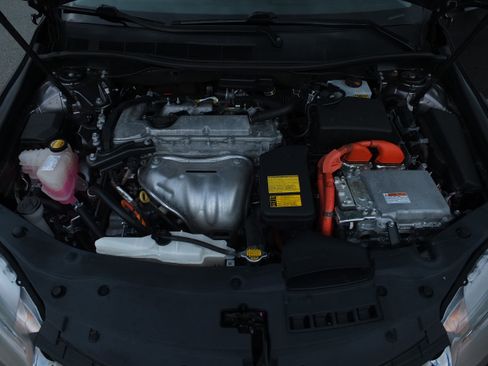 Used 2015 Toyota Camry SE FWD image 10