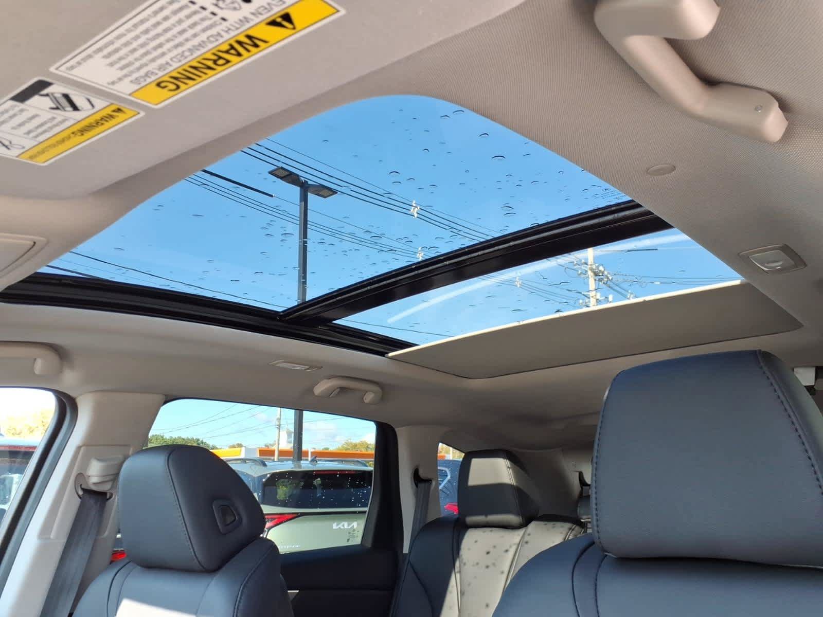 Used 2025 Acura MDX SH-AWD image 17