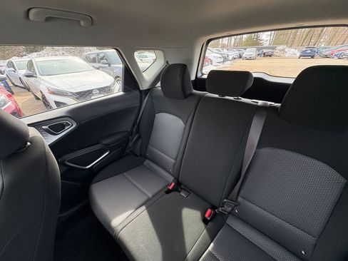 Used 2025 Kia Soul LX w/ LX Technology Package image 36