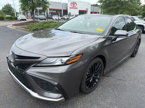 Used 2023 Toyota Camry XSE FWD image 2