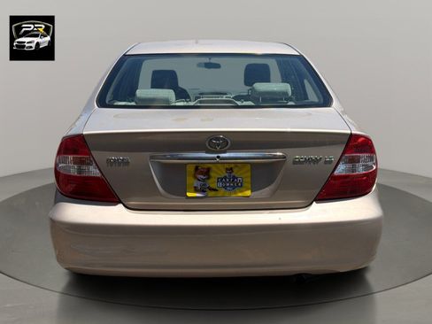 Used 2004 Toyota Camry LE FWD image 4