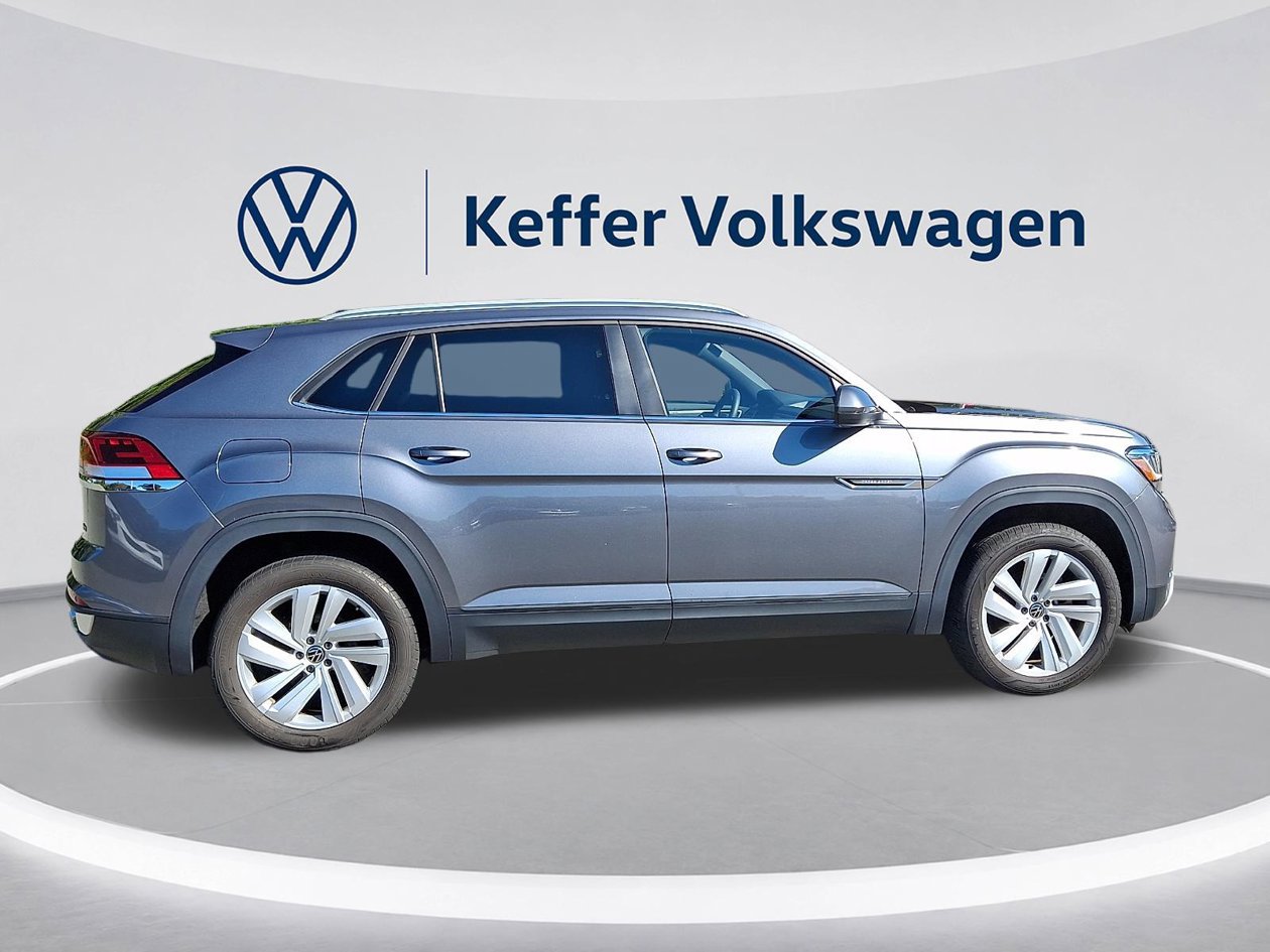 Certified 2022 Volkswagen Atlas Cross Sport SE AWD/4WD image 7