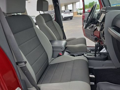 Used 2007 Jeep Wrangler Unlimited X AWD/4WD image 11