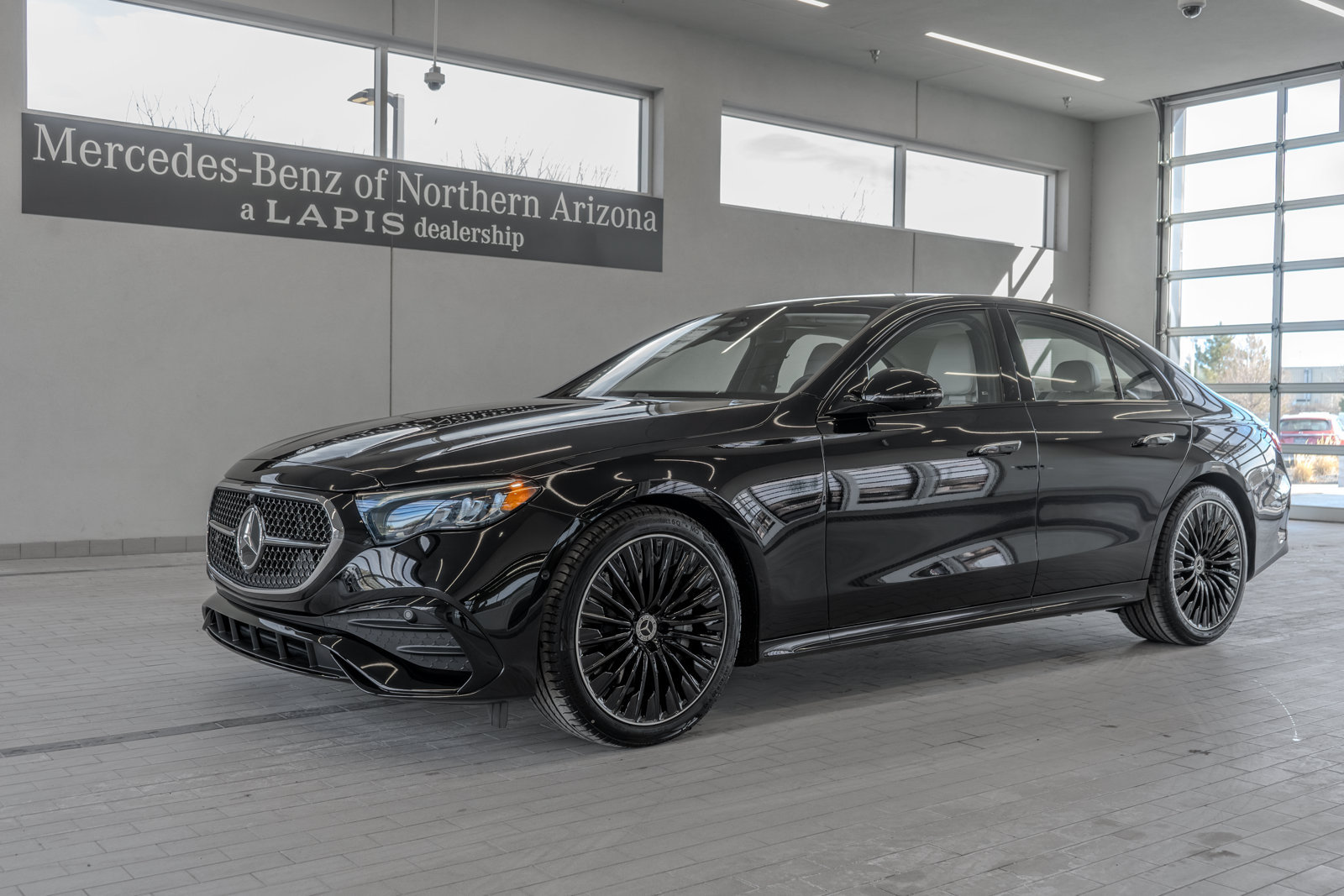 Used 2026 Mercedes-Benz E 450 4MATIC Sedan image 3