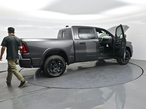 New 2026 RAM 1500 4x4 Crew Cab image 42
