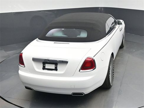 Used 2016 Rolls-Royce Dawn image 62