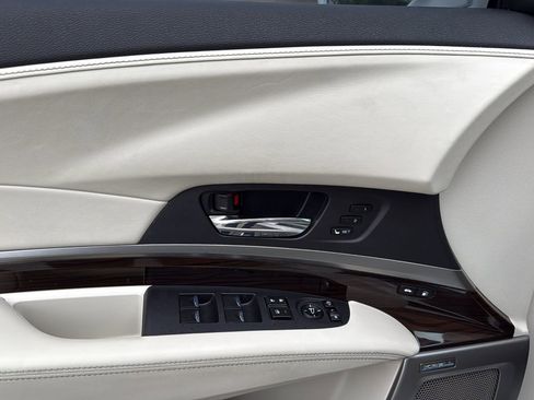 Used 2016 Acura RLX w/ Advance Package FWD image 9