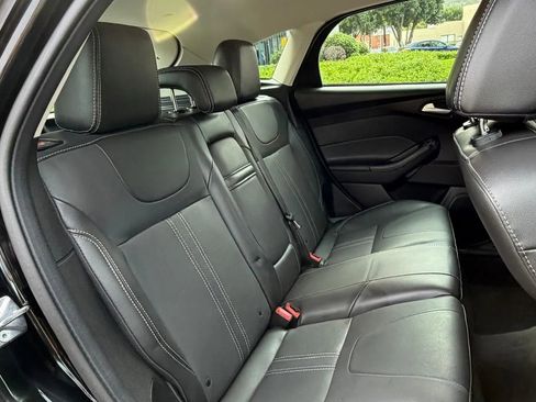 Used 2013 Ford Focus SE image 18