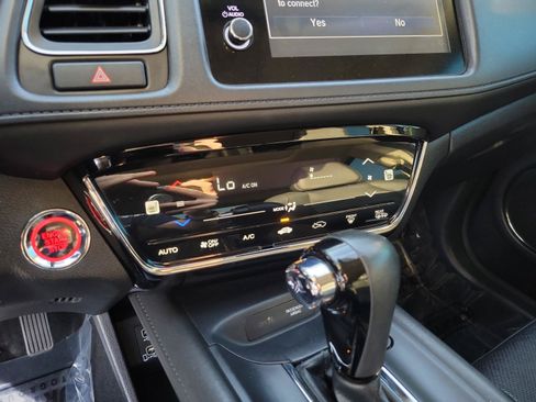 Used 2021 Honda HR-V EX-L image 19