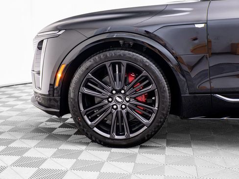 New 2026 Cadillac Lyriq V image 35