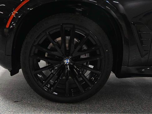 Used 2026 BMW X5 sDrive40i w/ M Sport Package RWD image 5