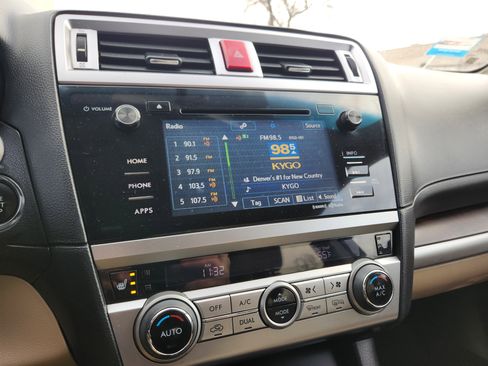 Used 2017 Subaru Outback 2.5i Limited w/ Popular Package #5 image 23