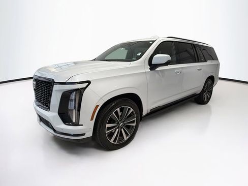 Certified 2026 Cadillac Escalade ESV Sport w/ Touring Package AWD/4WD image 3