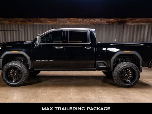 Used 2024 GMC Sierra 2500 Denali Ultimate w/ Max Trailering Package image 6