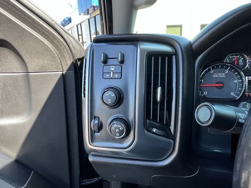 Used 2015 Chevrolet Silverado 2500 LT w/ LT Fleet Convenience Package AWD/4WD image 25