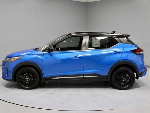 Certified 2023 Nissan Kicks SR w/ SR Premium Package FWD image 11