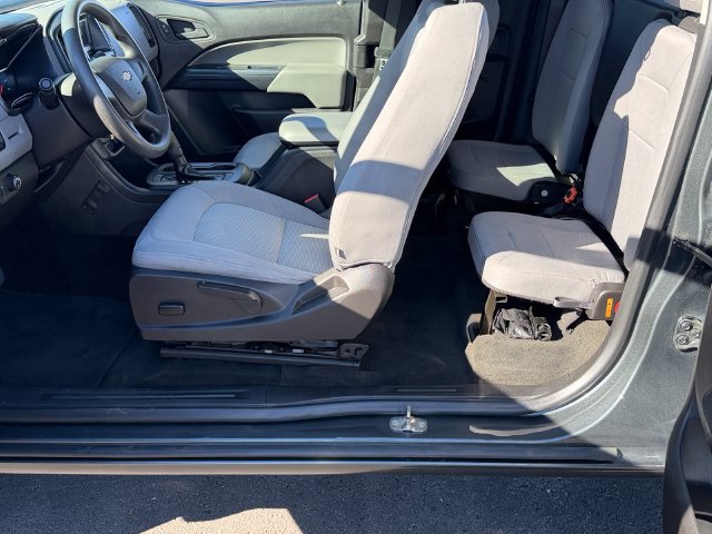 Used 2017 Chevrolet Colorado W/T RWD image 19