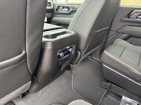 New 2026 GMC Yukon XL Elevation AWD/4WD image 16