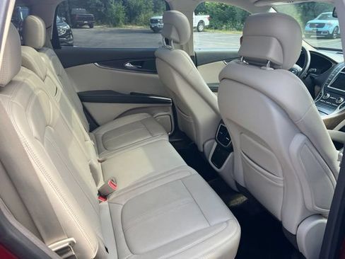 Used 2016 Lincoln MKX Reserve w/ Driver Assistance Package AWD/4WD image 6