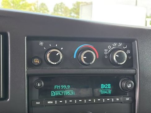 Used 2025 Chevrolet Express 2500 w/ Driver Convenience Package RWD image 28