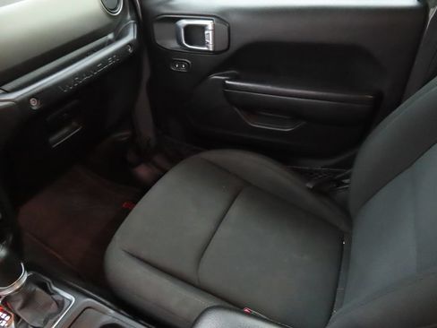 Used 2021 Jeep Wrangler Unlimited Sport AWD/4WD image 18