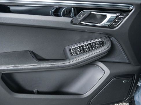 New 2026 Porsche Macan Turbo AWD/4WD image 6