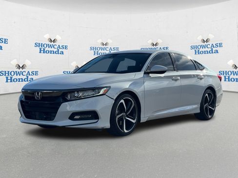 Used 2019 Honda Accord Sport image 2