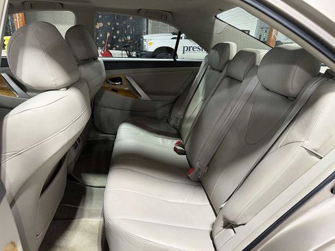 Used 2007 Toyota Camry XLE image 17