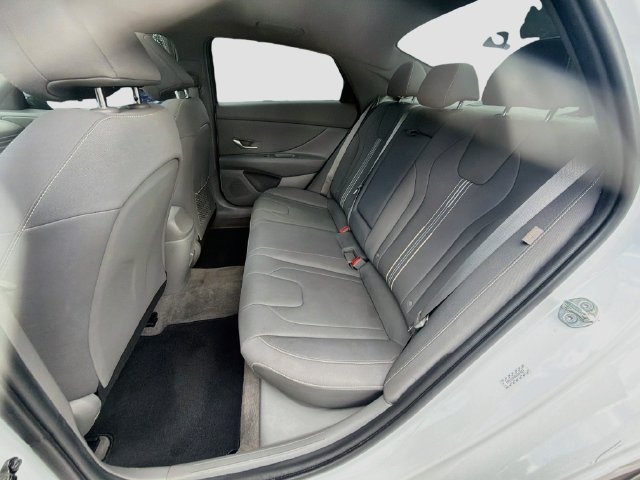 Used 2024 Hyundai Elantra SEL w/ Convenience Package FWD image 26
