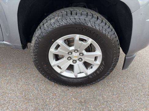 Used 2020 Chevrolet Colorado LT image 27