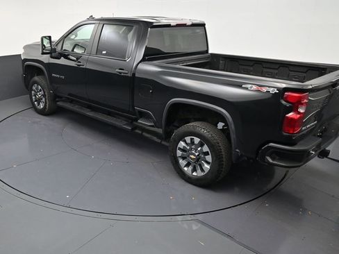 Used 2025 Chevrolet Silverado 2500 Custom w/ Custom Value Package AWD/4WD image 14