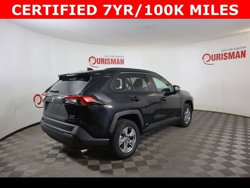Used 2025 Toyota RAV4 XLE AWD/4WD image 11